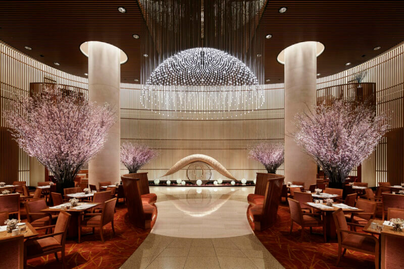 10-the-peninsula-tokyo-cherry-blossom-1